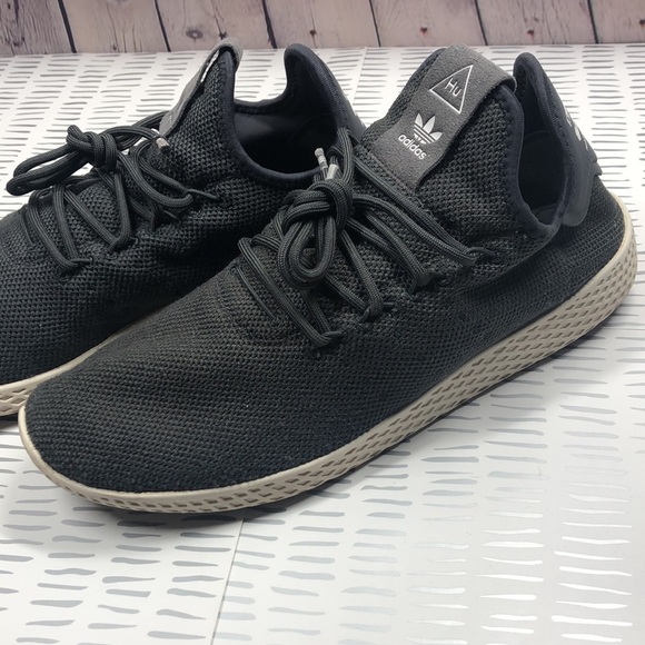 Adidas Pharrell Williams sneakers